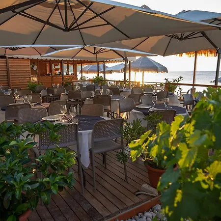 Casa de Férias Saracena Holiday Home With Beach And Swimming Pool Mattinata